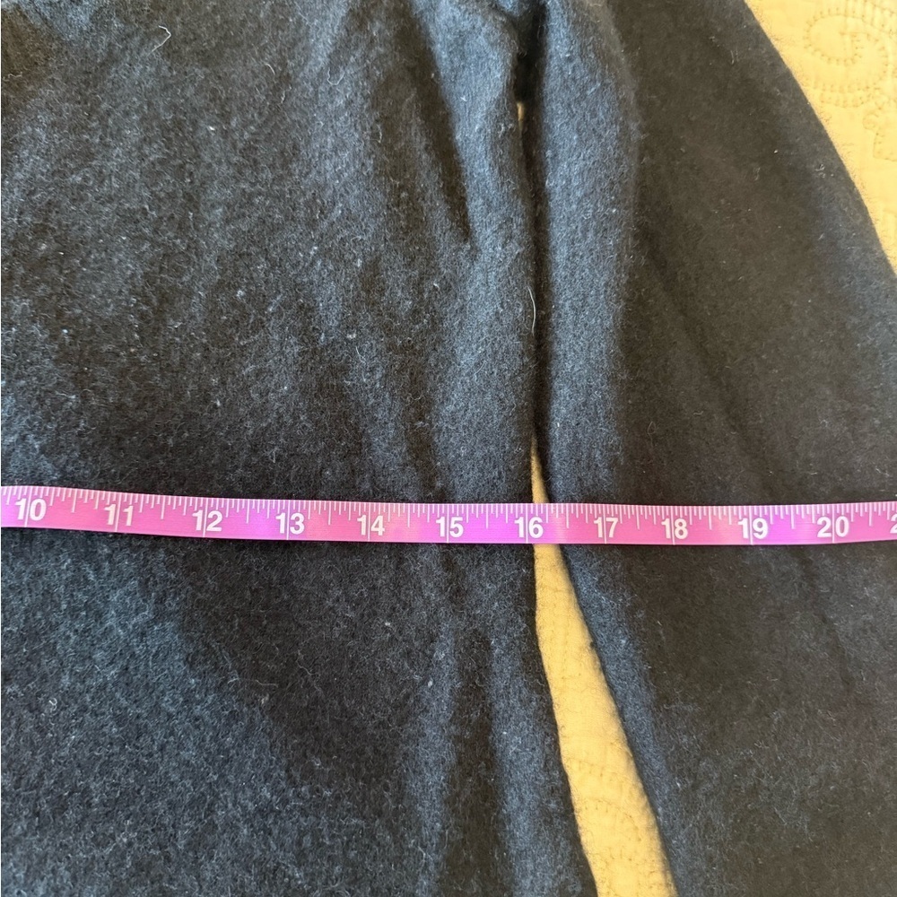 100% CASHMERE black bell sleeve sweater - super soft - women's M - Picture 6 of 8
